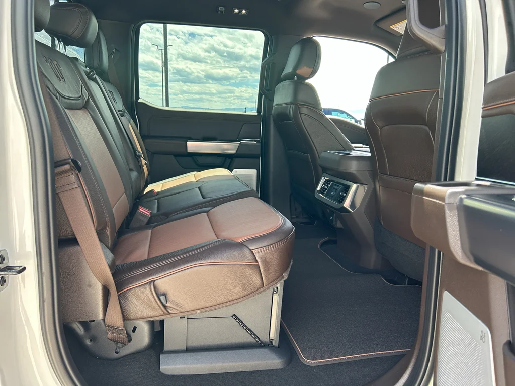 New 2026 Star White Metallic Tri-Coat Ford F-350® King Ranch® image 25