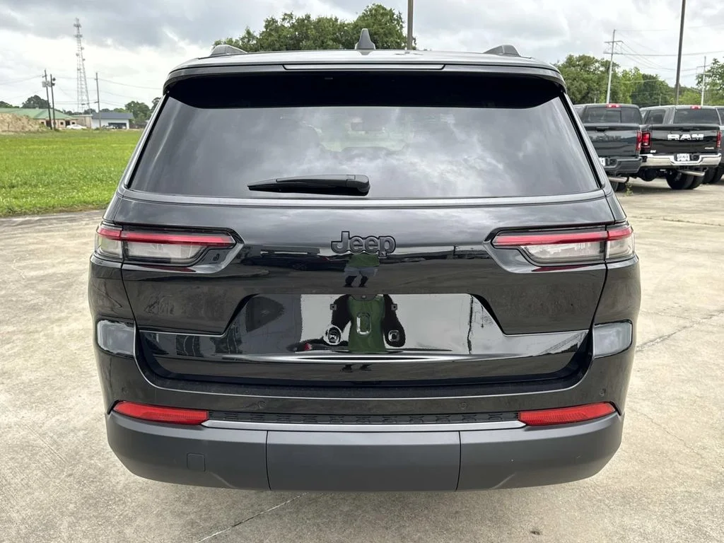 New 2026 Black Jeep Laredo image 11