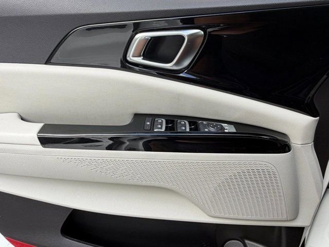 Used 2023 White Kia EX image 31