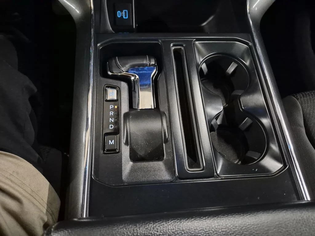 Certified Used 2023 Avalanche Ford XLT image 32
