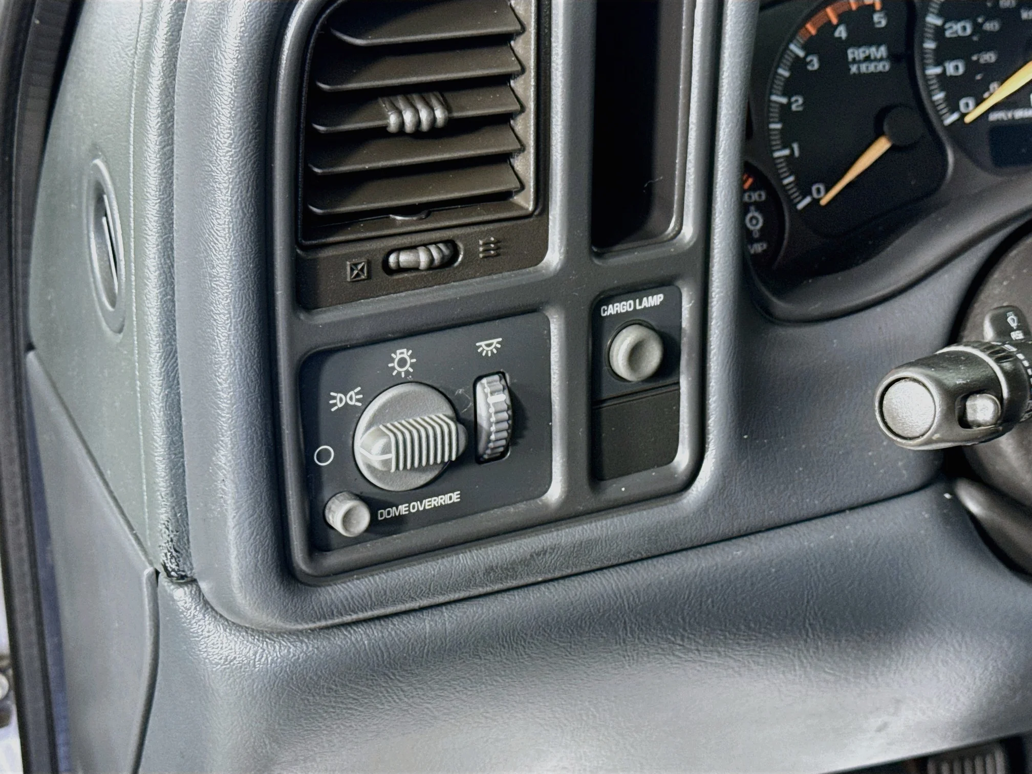 Used 2002 Light Pewter Metallic Chevrolet LS image 10