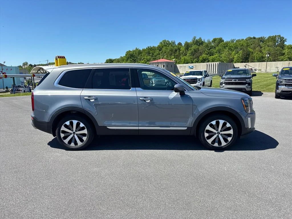 2022 Kia Telluride S - Photo 6
