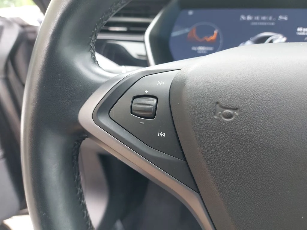 Used 2021  Tesla Long Range image 17