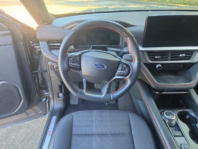 Used 2025 Gray Ford ST-Line image 15