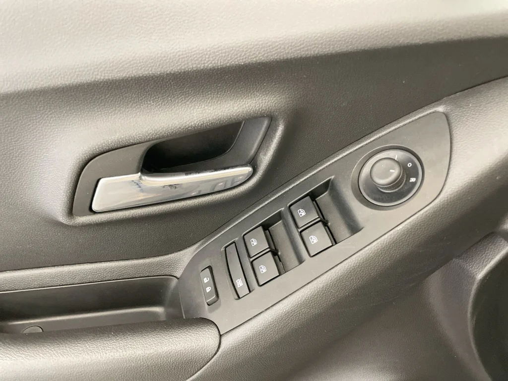 Used 2022 GRAY Chevrolet LT image 22