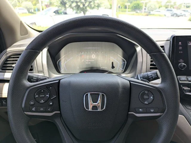 Certified Used 2022 Platinum White Pearl Honda EX image 23