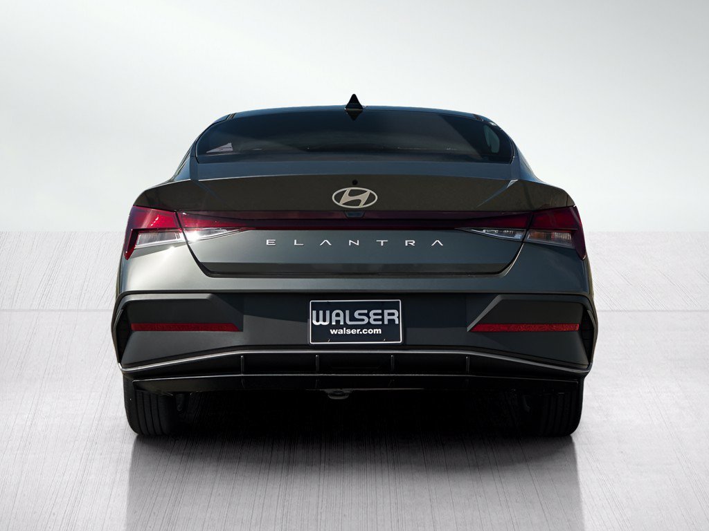 New 2026 Amazon Gray Hyundai SE Sedan FWD image 5