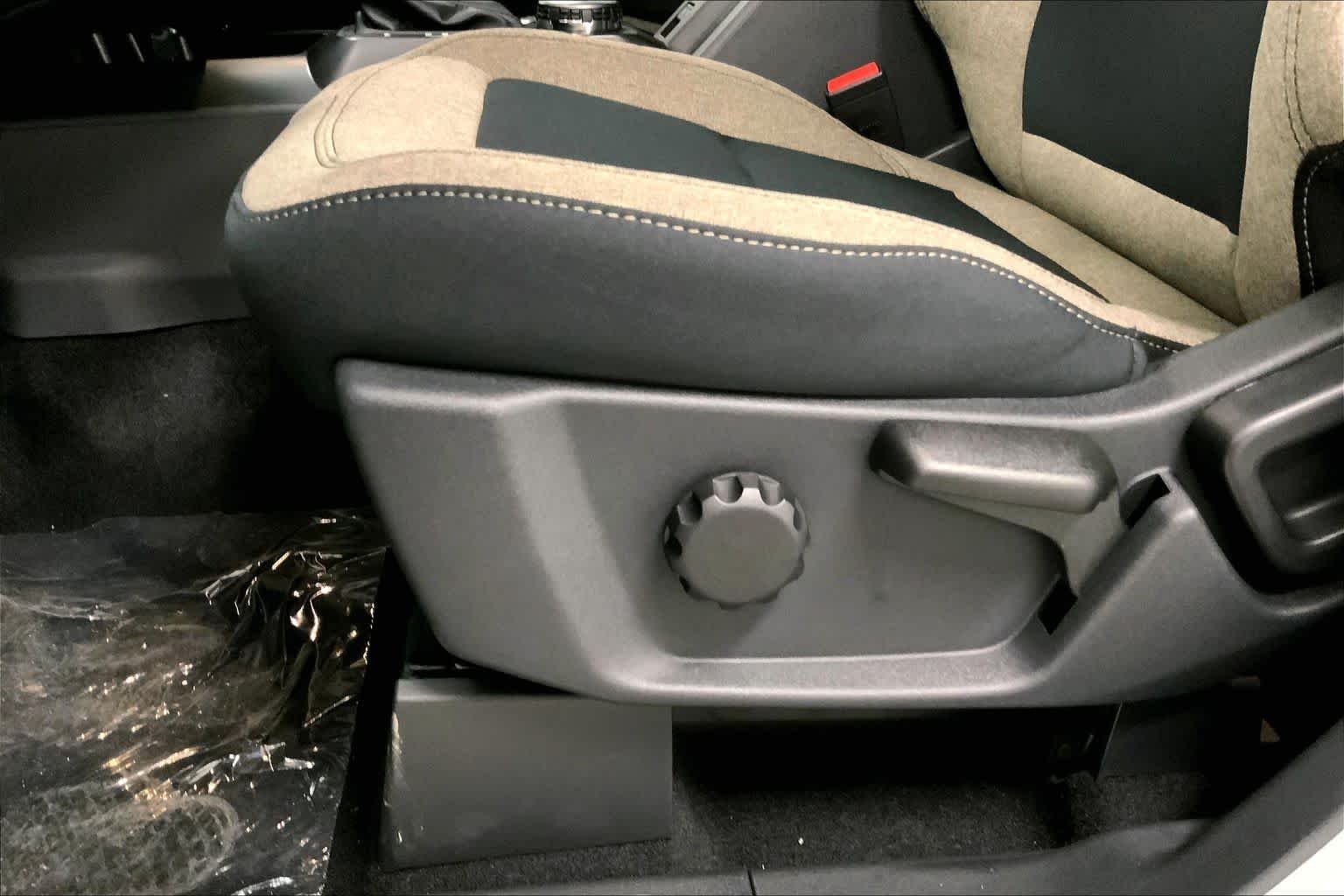 New 2026 Avalanche Gray Ford Big Bend® image 19