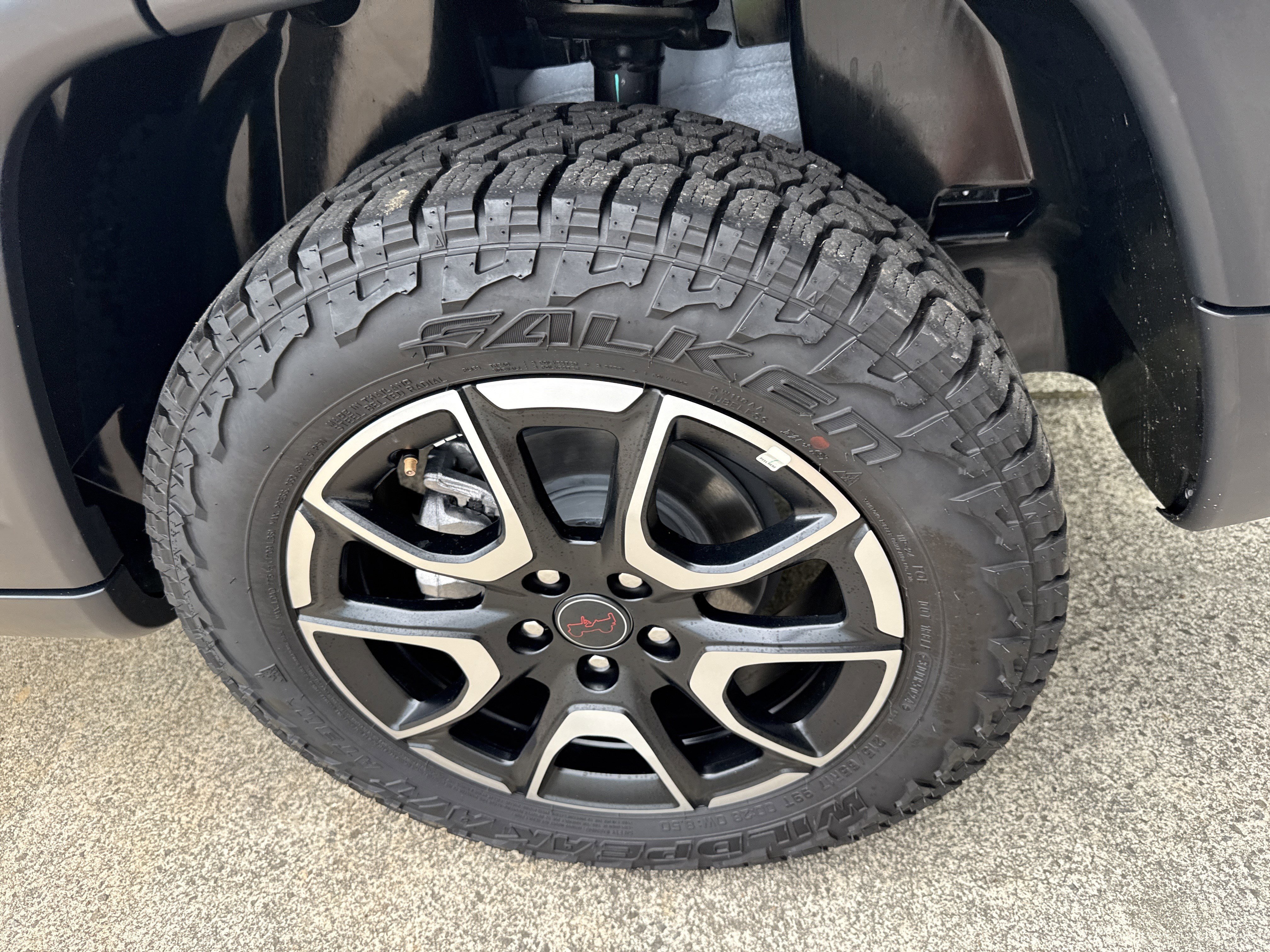 Used 2025 Bright White Clearcoat Jeep Trailhawk image 20