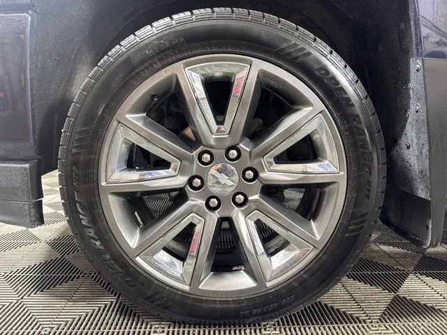 Used 2018 Blue Metallic Chevrolet LTZ image 10