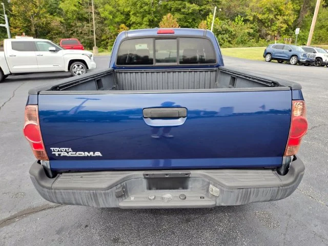 Used 2007 Blue Toyota  image 8