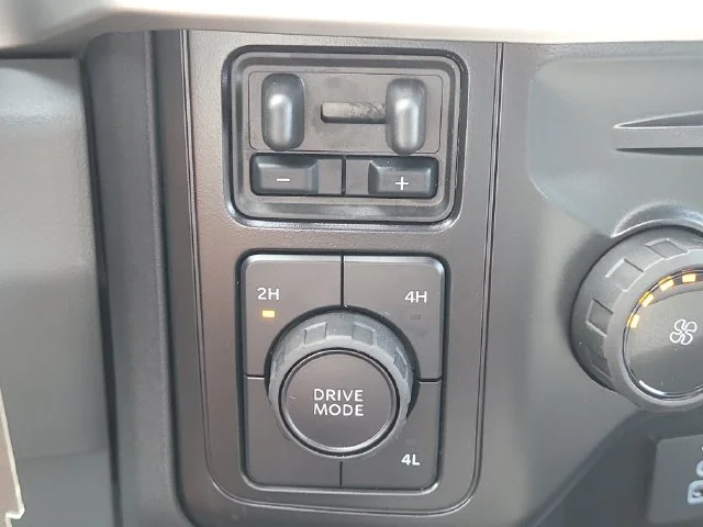 New 2027 Gray Metallic Ford XL 4WD CREW CAB image 27