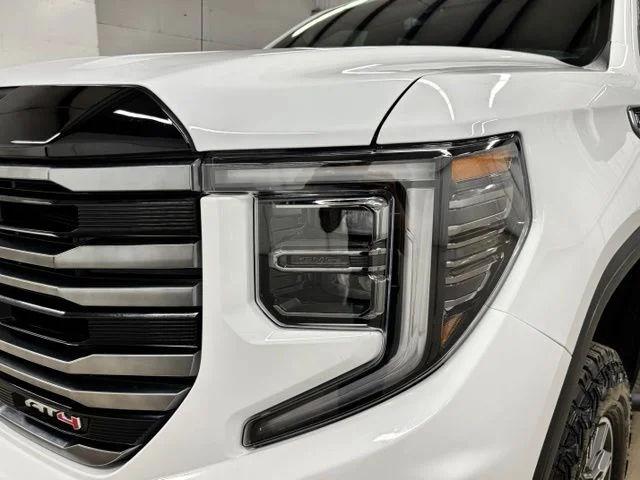 Used 2026 White GMC AT4 image 9