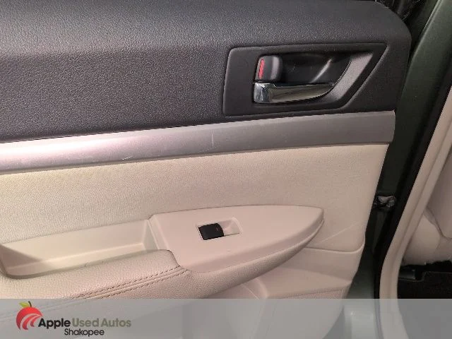 Used 2010 Green Subaru 2.5i Premium image 28