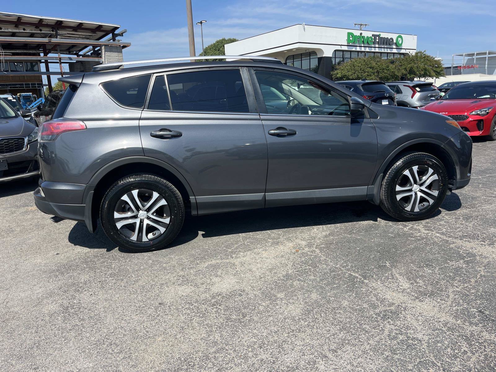 Used 2016 Magnetic Gray Metallic Toyota LE image 8