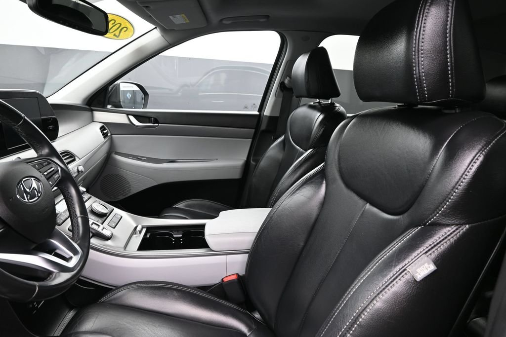 Used 2021 Black Hyundai SEL image 16