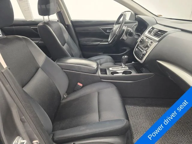 Used 2016 Gun Metallic Nissan 2.5 SR image 9