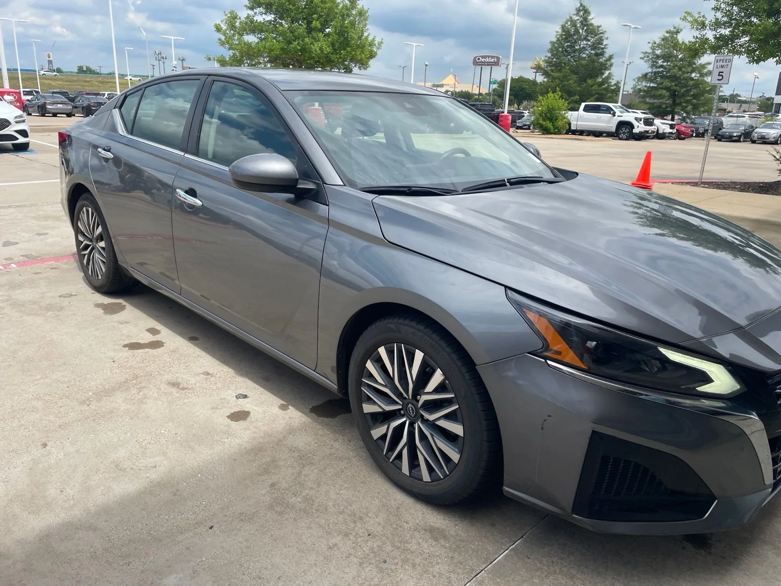 Used 2023 Gray Nissan 2.5 SV image 4