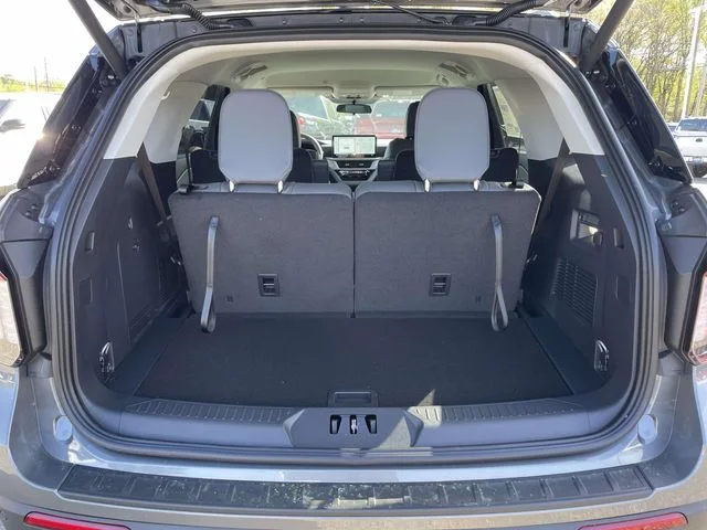 New 2026 Carbonized Gray Metallic Ford Active image 8