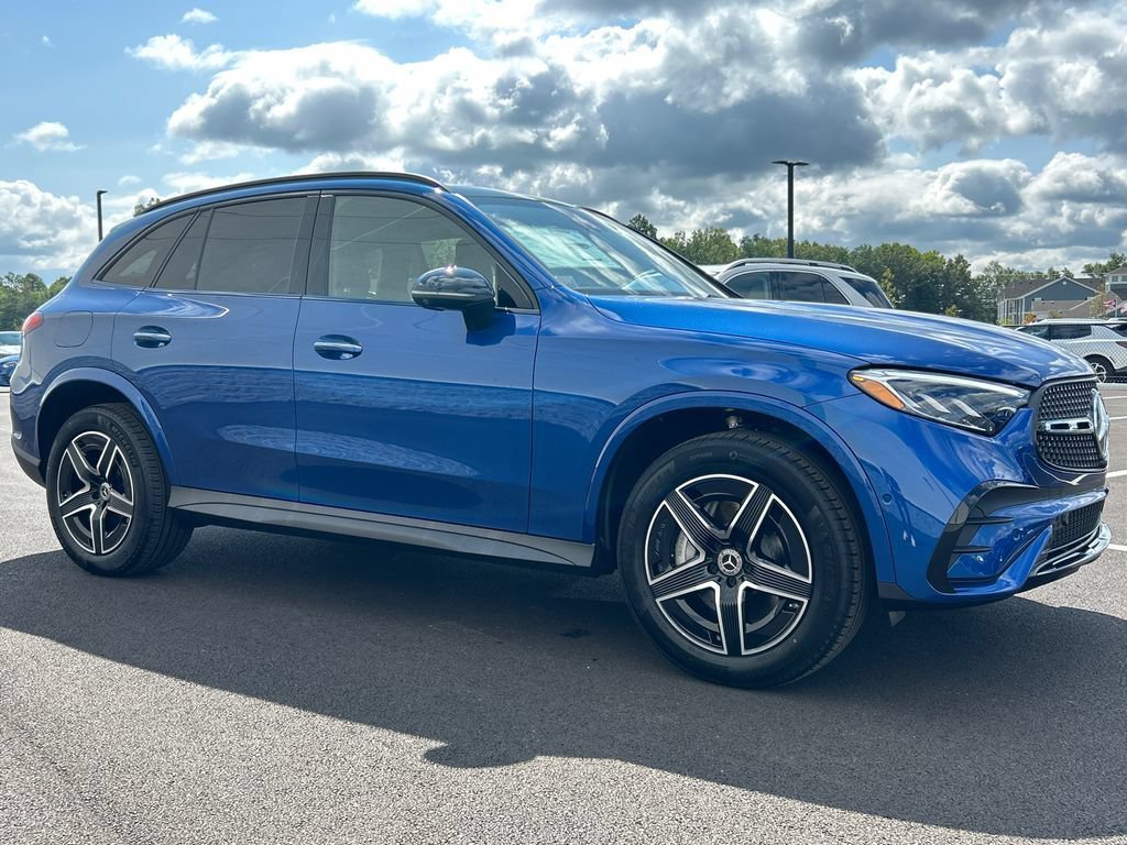 New 2027 Starling Blue Metallic Mercedes-Benz GLC 300 image 38