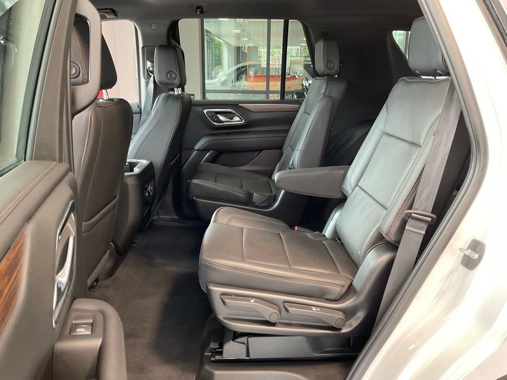 Used 2024 Beige Chevrolet High Country image 22