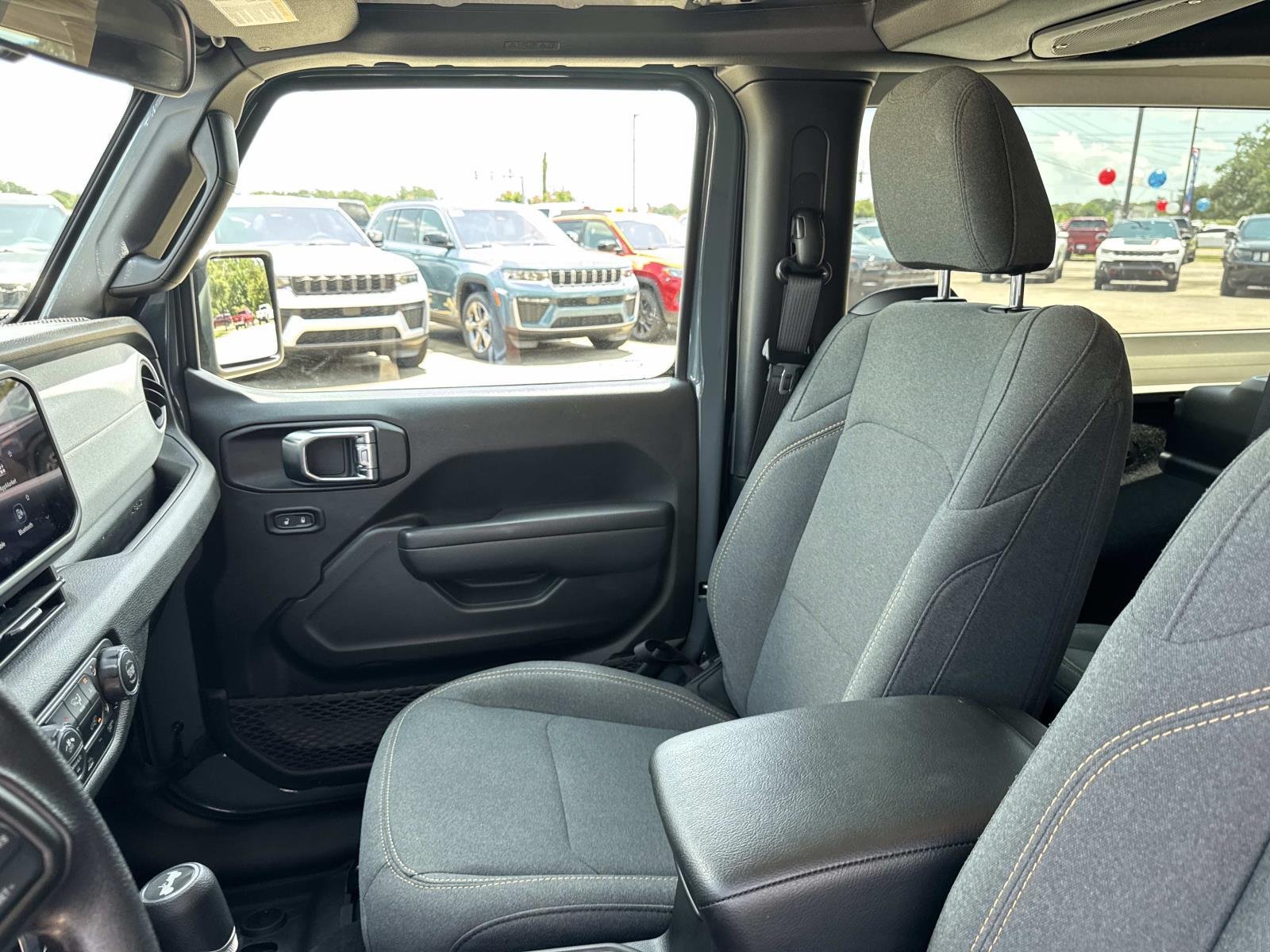 Used 2025 ANVIL CLEARCOAT Jeep Sport image 15