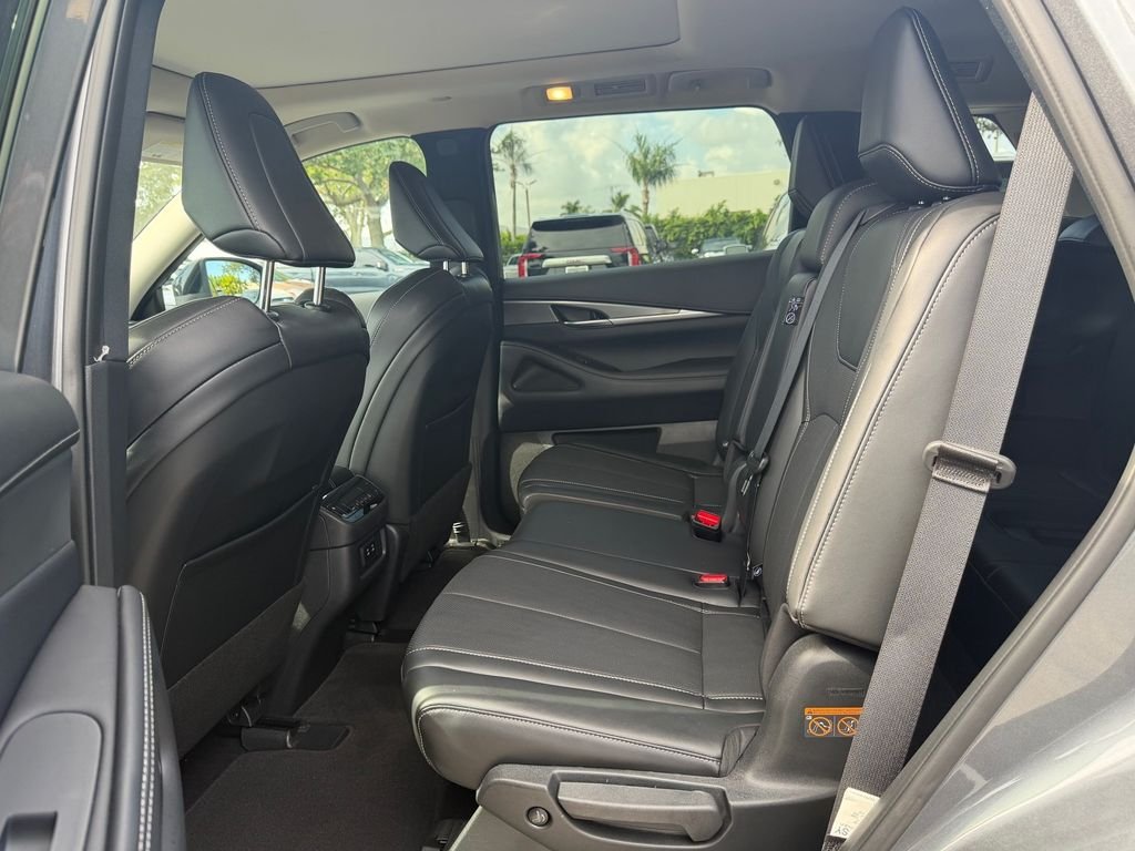Used 2026 Gray INFINITI PURE image 14