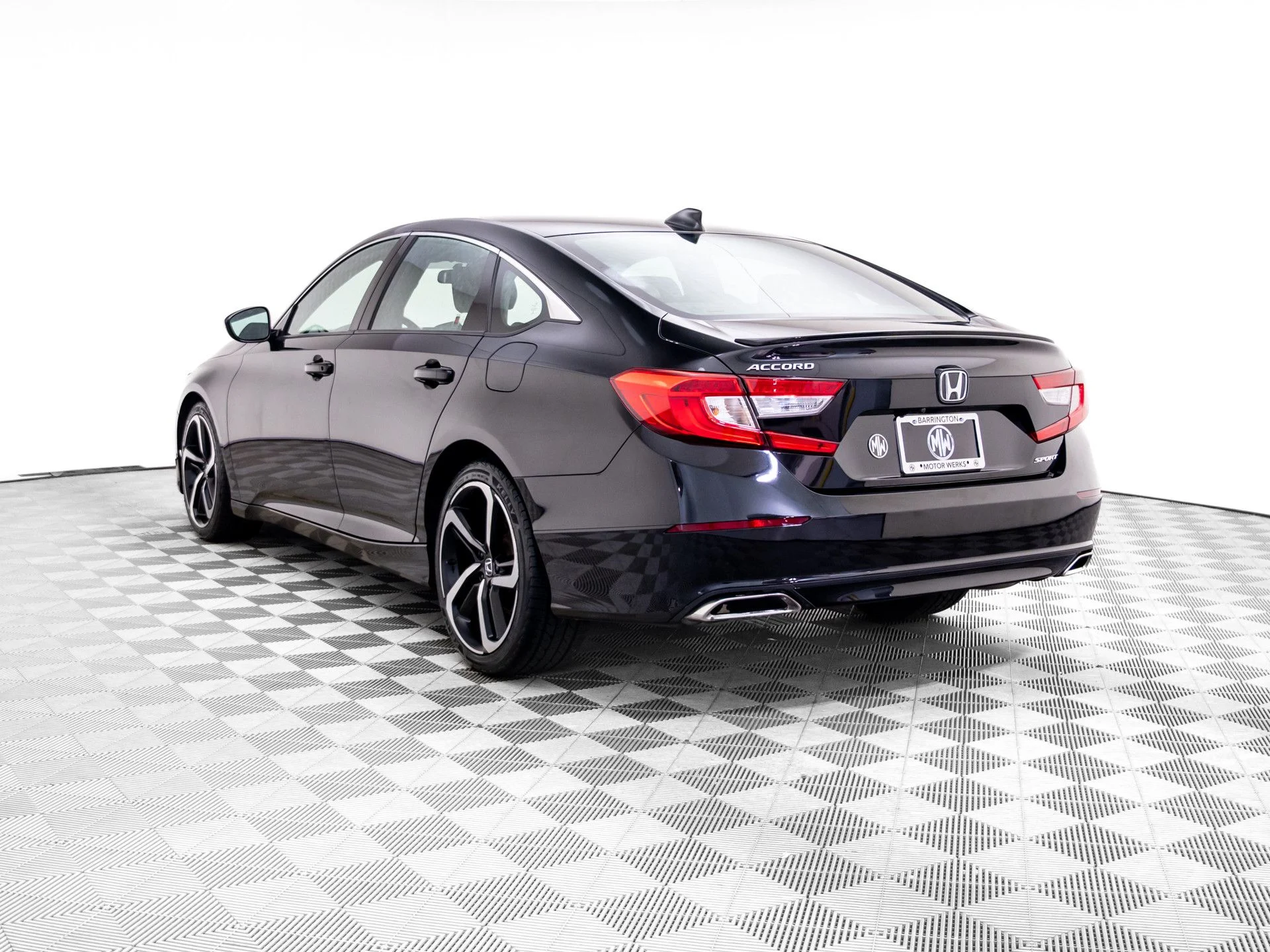 Used 2020  Honda Sport image 3