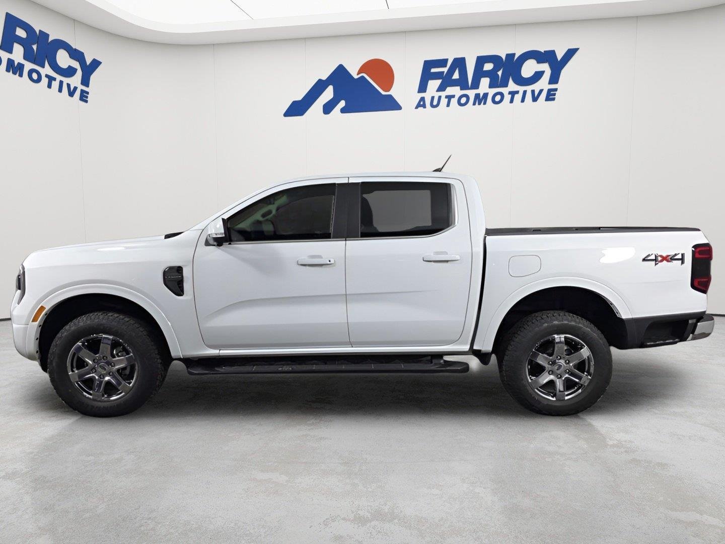 Used 2025 Oxford White Ford LARIAT image 2