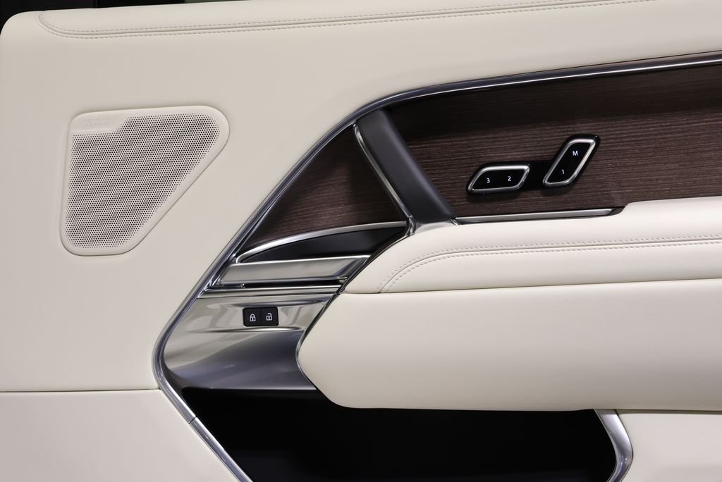 2026 Land Rover Range Rover SE - Photo 43