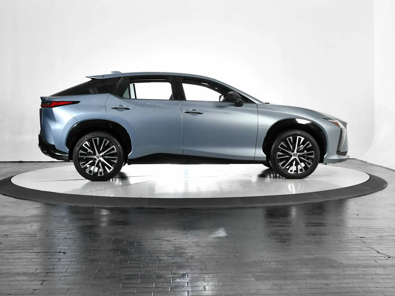 Certified Used 2023 ETHER Lexus Luxury image 8