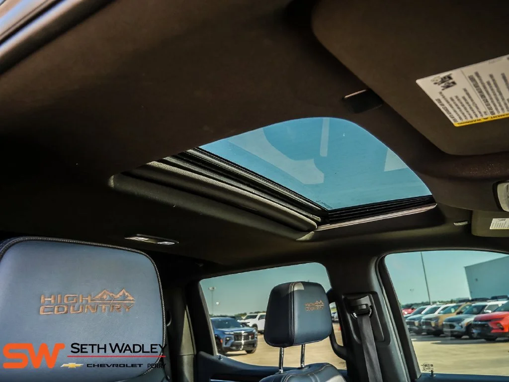 Used 2022 Black Chevrolet High Country image 19