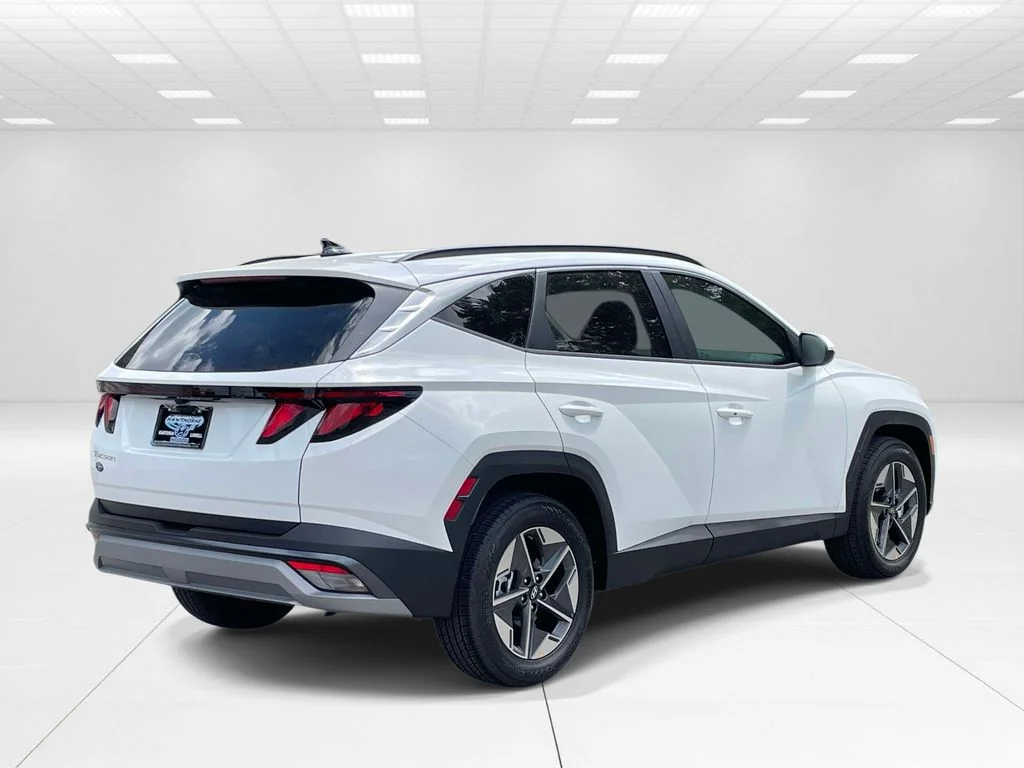 New 2026 White Hyundai SEL image 6