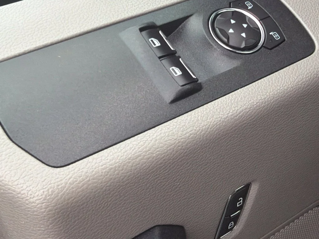 Used 2018 Oxford White Ford XL image 20