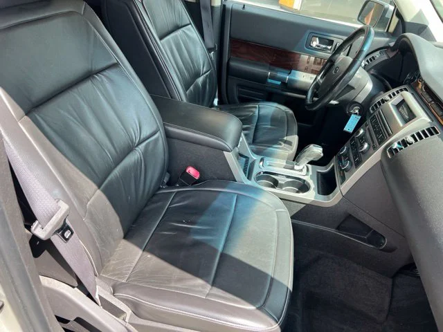 Used 2009 Silver Ford SEL image 20
