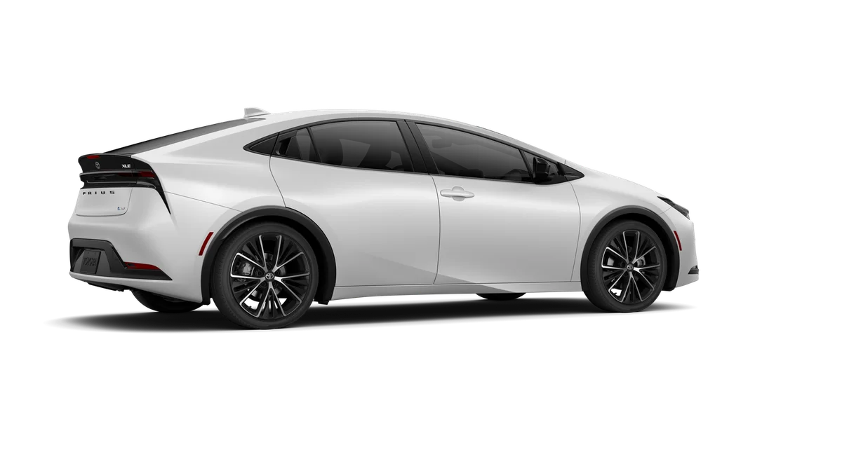 New 2027 Wind Chill Pearl Toyota XLE image 11