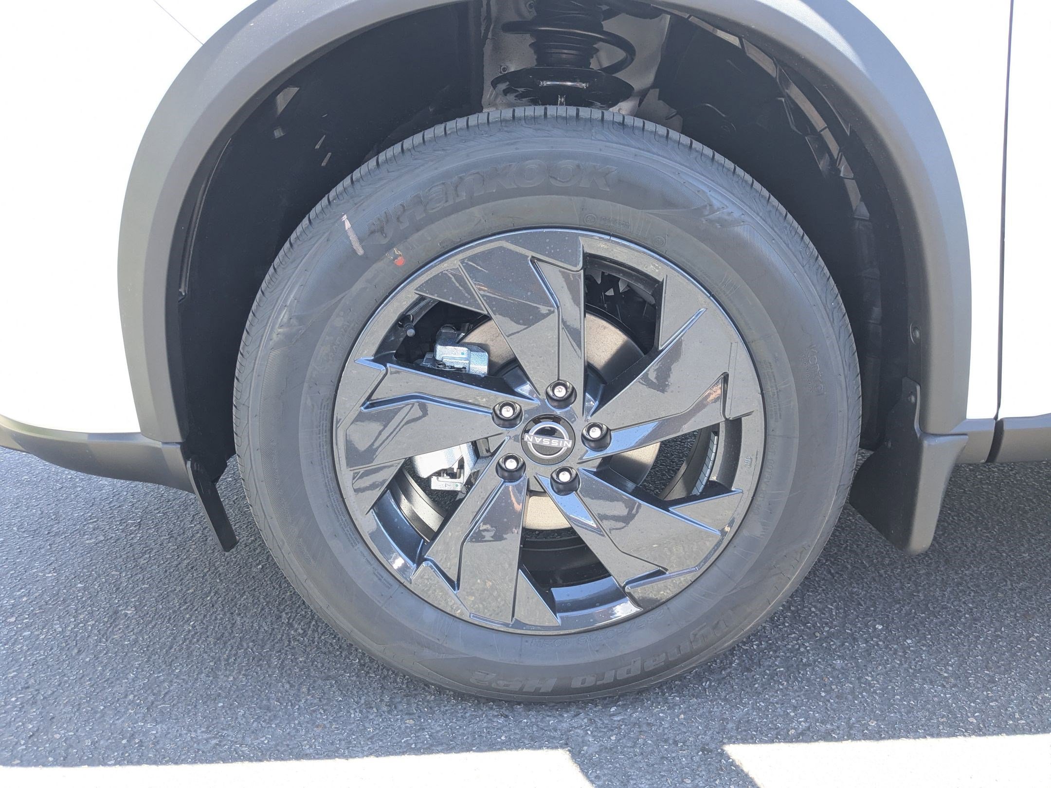 New 2026 Everest White Pearl Tricoat Nissan SV image 17