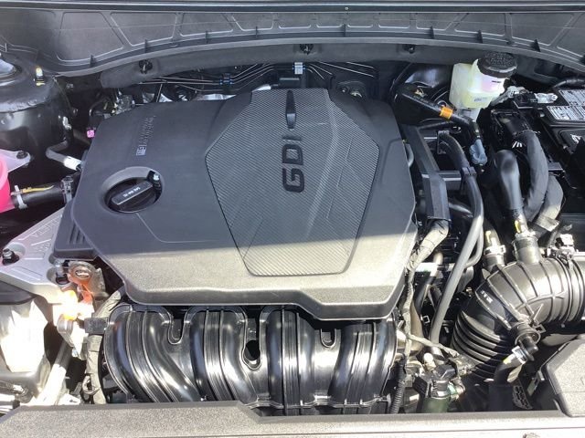 2025 Hyundai Tucson SE - Photo 16