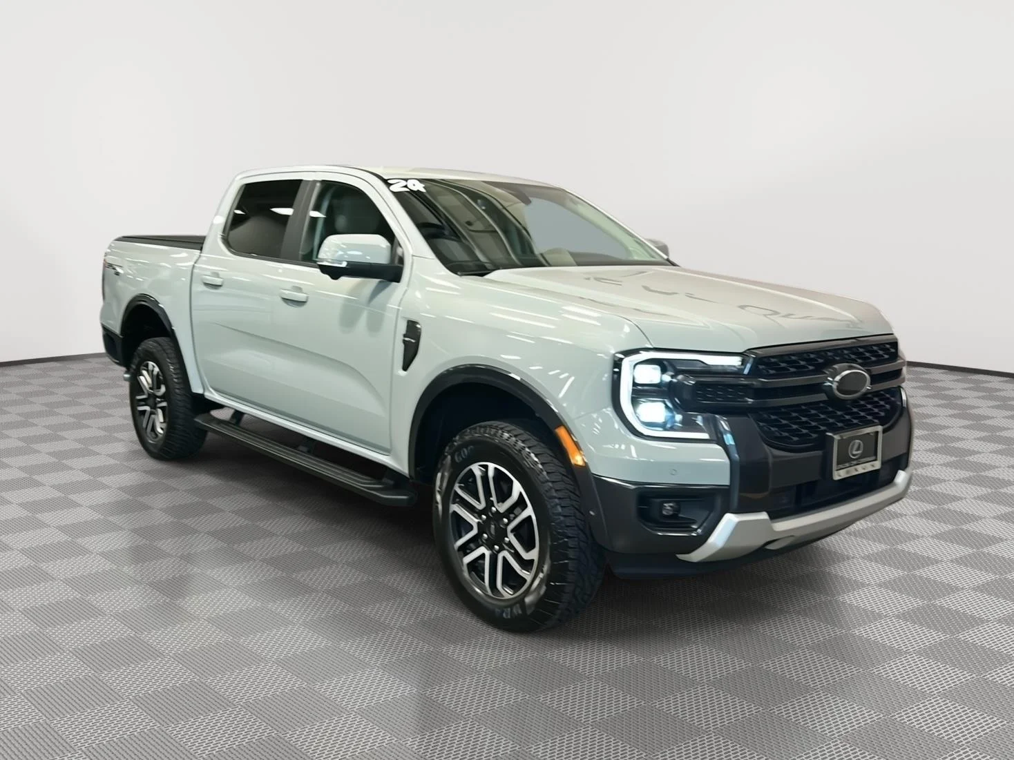 Used 2024 Cactus Gray Ford LARIAT image 1