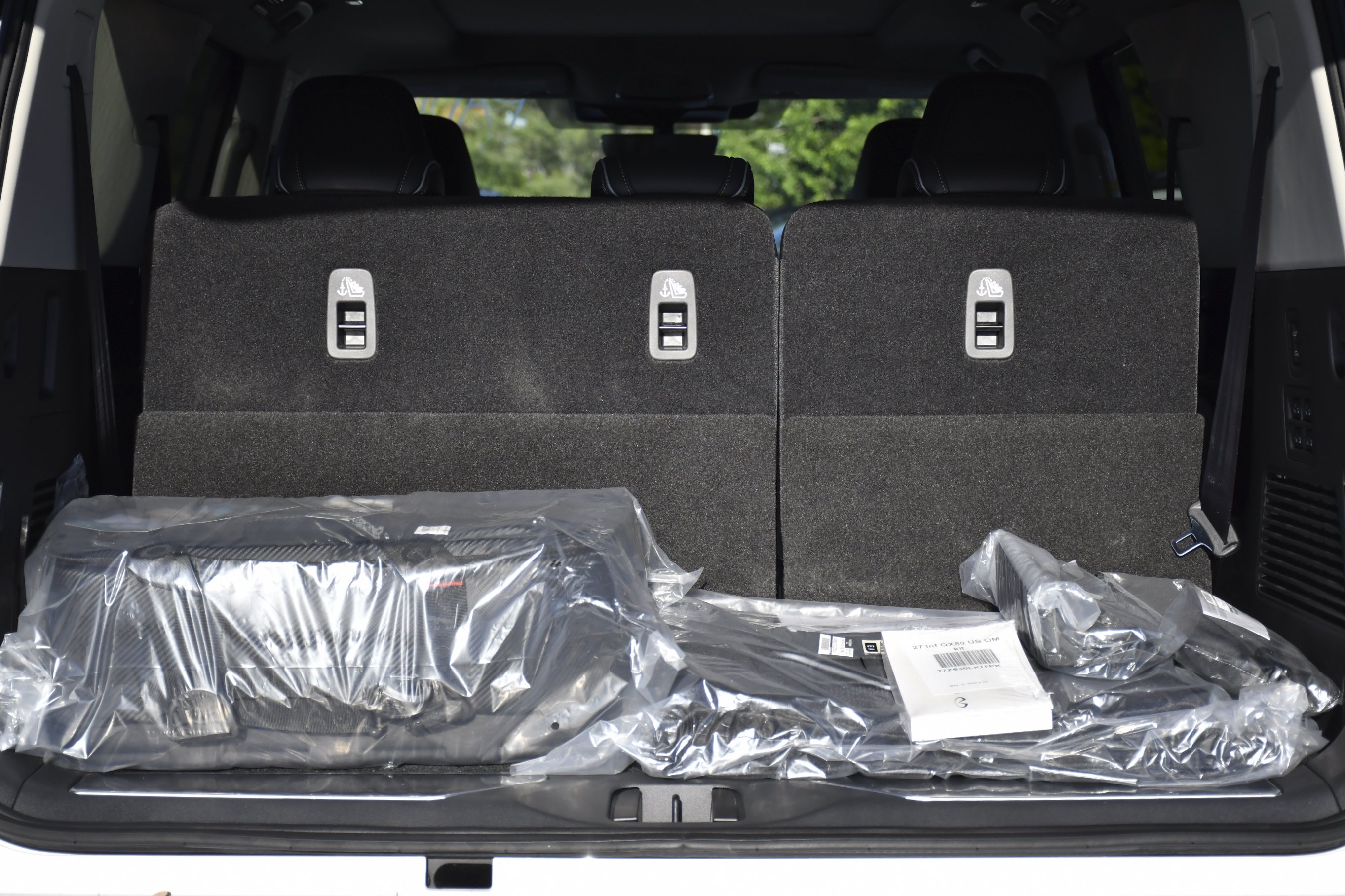 New 2027 RADIANT WHITE INFINITI Luxe 2WD image 33