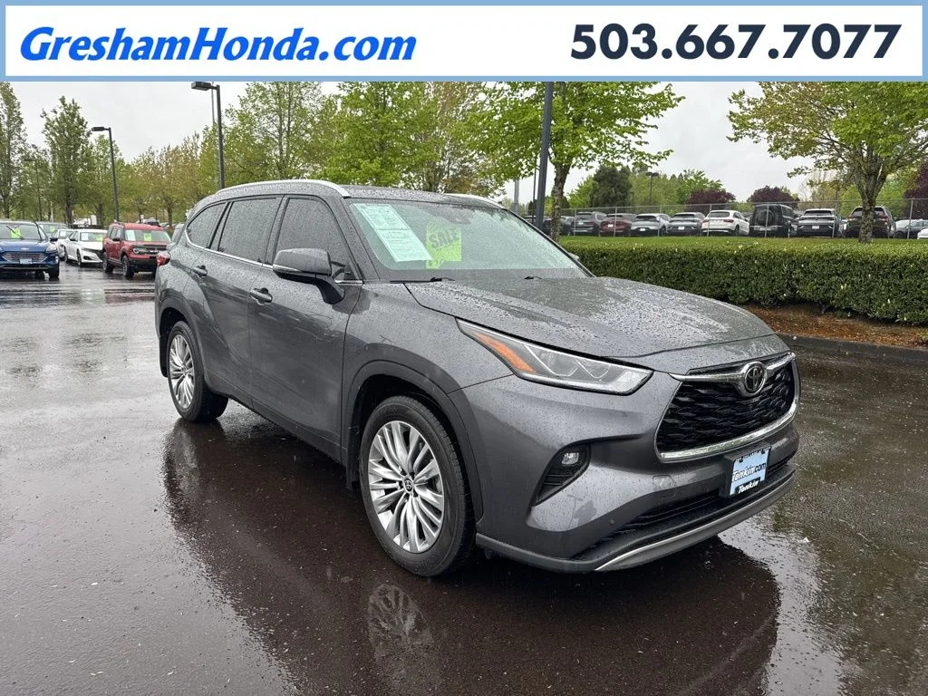 2022 Toyota Highlander Platinum 4x4 V6's photo