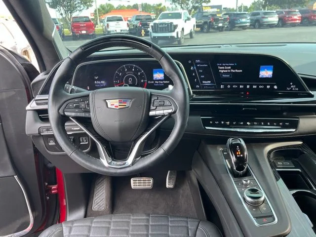 Used 2023 Red Cadillac V-Series image 19