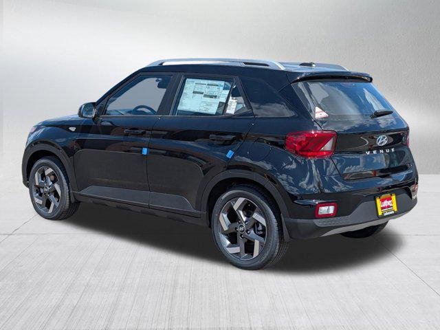 New 2026 Onyx Black Hyundai SEL image 3