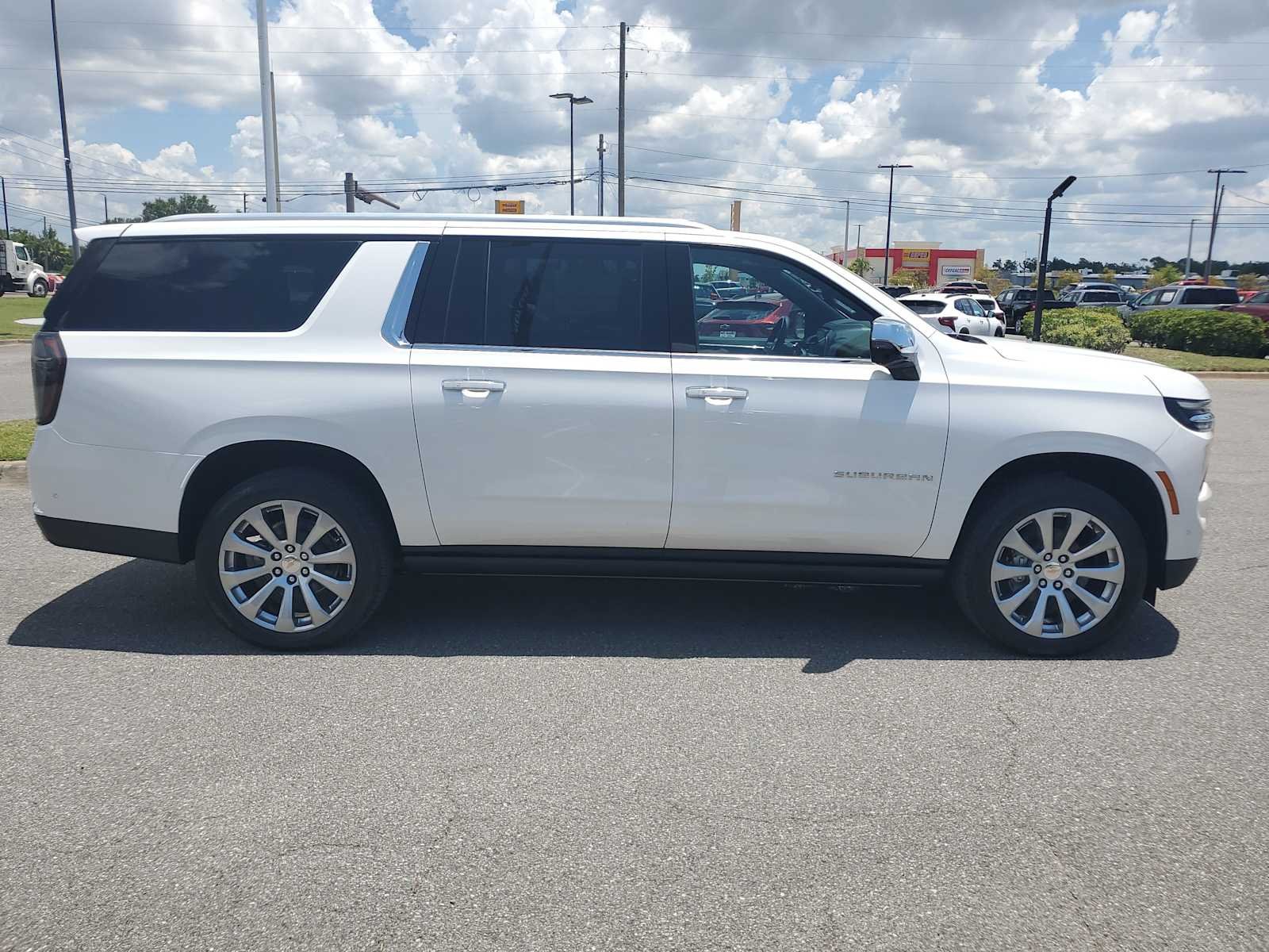 2025 Chevrolet Suburban Premier - Photo 7