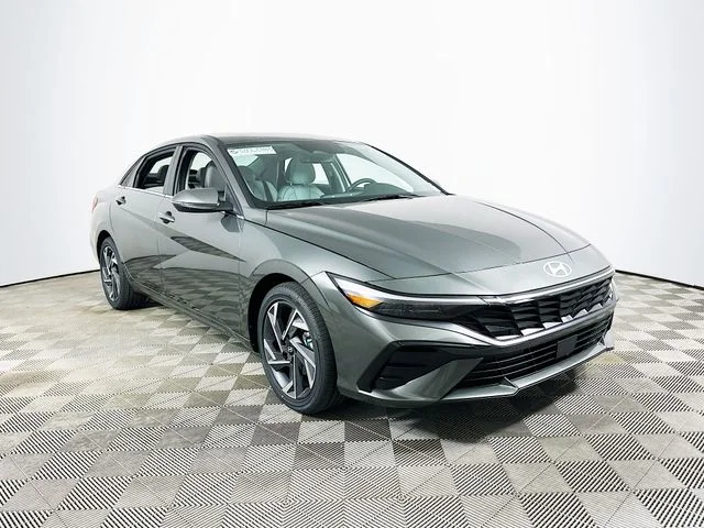 New 2026 Hyundai ELANTRA Limited