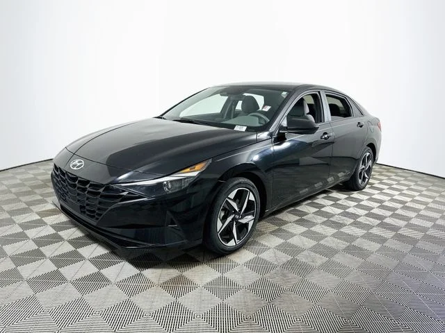 Certified Pre-Owned 2023 Hyundai Elantra SEL