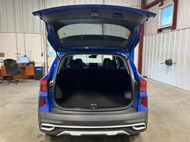 Used 2022 Neptune Blue Kia S image 19