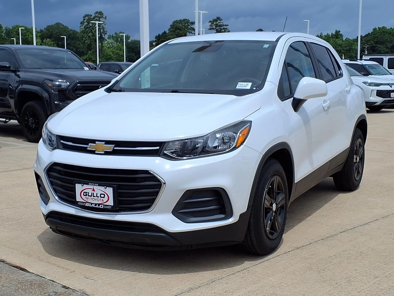 Used 2022 White Chevrolet LS image 3