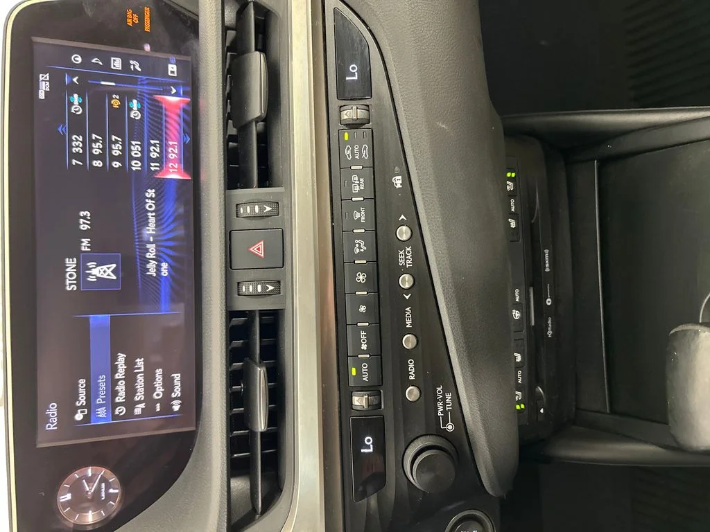 Used 2020 White Lexus 350 image 14