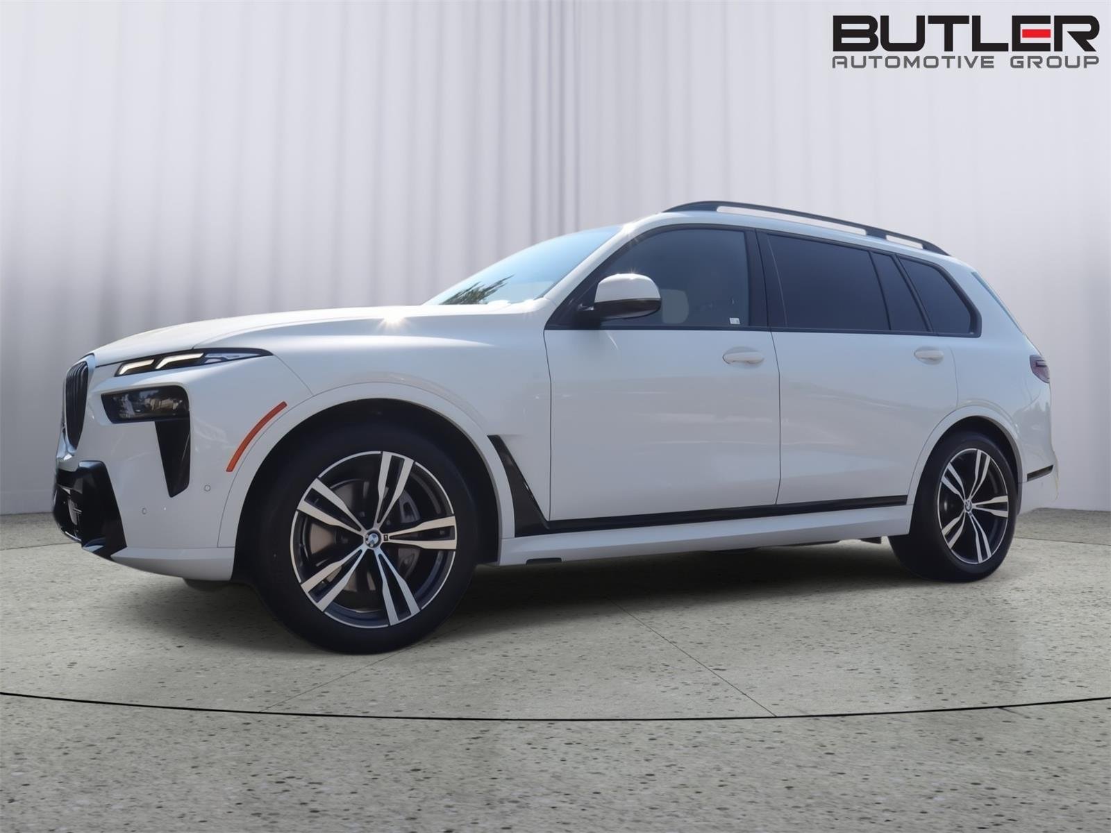 Used 2024 Alpine White BMW xDrive40i image 1
